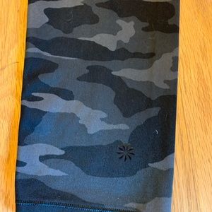 Athleta Girl Camo Capri leggings